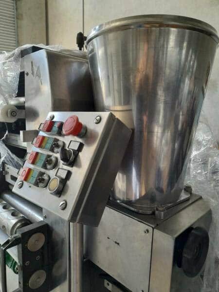 LB Italia Pasta Forming Pasta Filling Ravioli Machine for sale ii