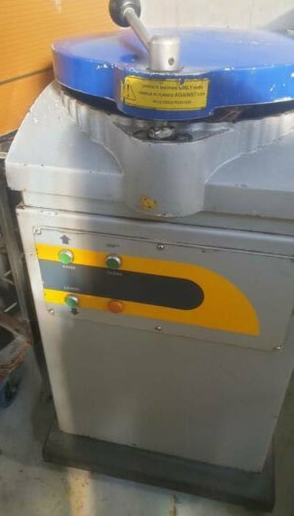 Daub R20 Dough Divider (Same as a D20) Daub R20 Dough Divider (Same as a D20)